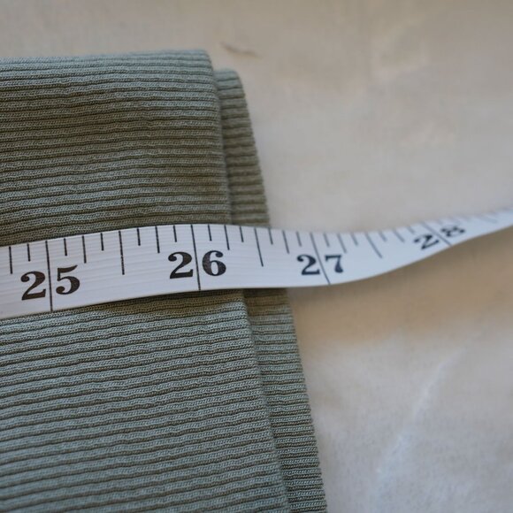 NWOT Athleta 2X Green V-Neck Oversized Dolman Tee Modal TENCEL Boxy Fit - Picture 6 of 9